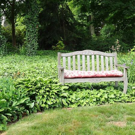 The Sleigh Maker Inn Bed And Breakfast Westborough Εξωτερικό φωτογραφία