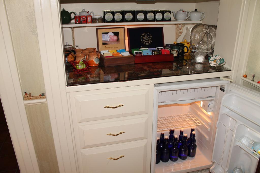 The Sleigh Maker Inn Bed And Breakfast Westborough Εξωτερικό φωτογραφία