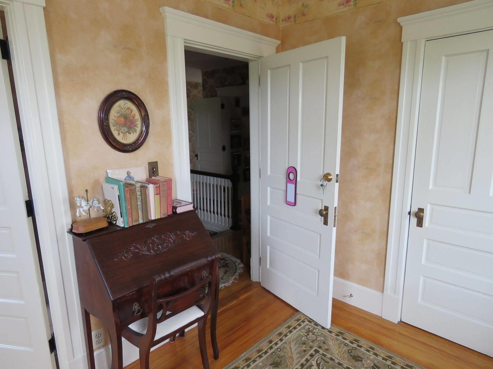 The Sleigh Maker Inn Bed And Breakfast Westborough Εξωτερικό φωτογραφία