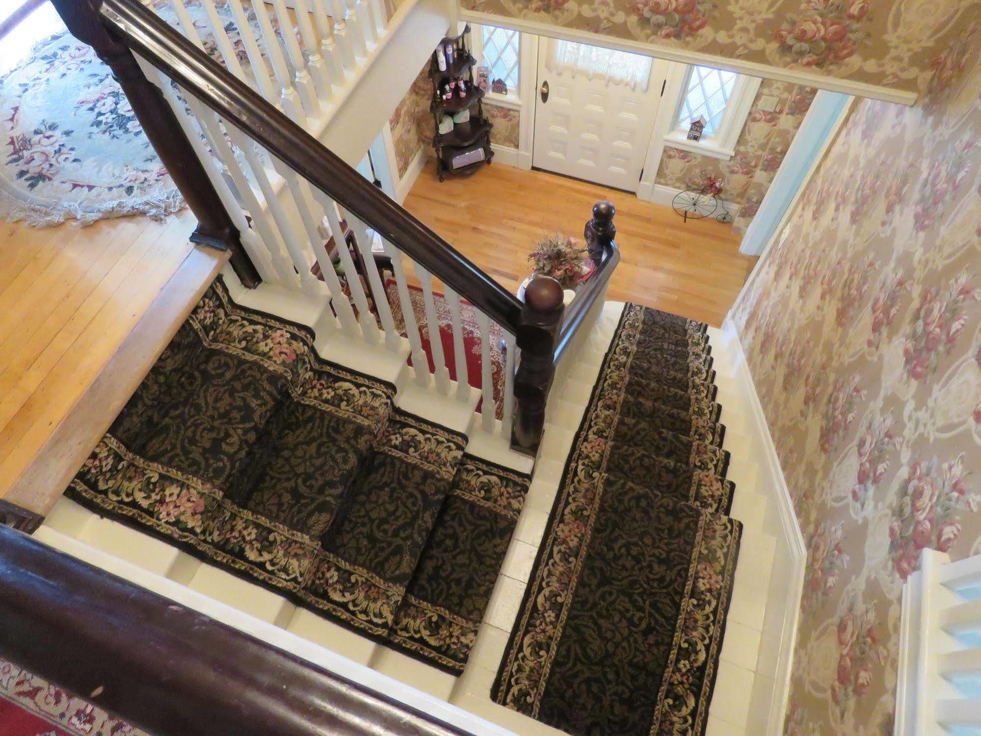 The Sleigh Maker Inn Bed And Breakfast Westborough Εξωτερικό φωτογραφία
